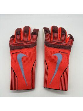 Nike Phantom Dynamic Fit Goalkeeper Soccer Gloves Red Size 7 IF8190-635